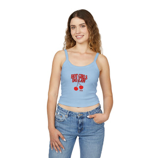 Hot Girls do Law Tank